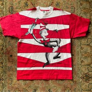 Cat & The Hat t-shirt 😻